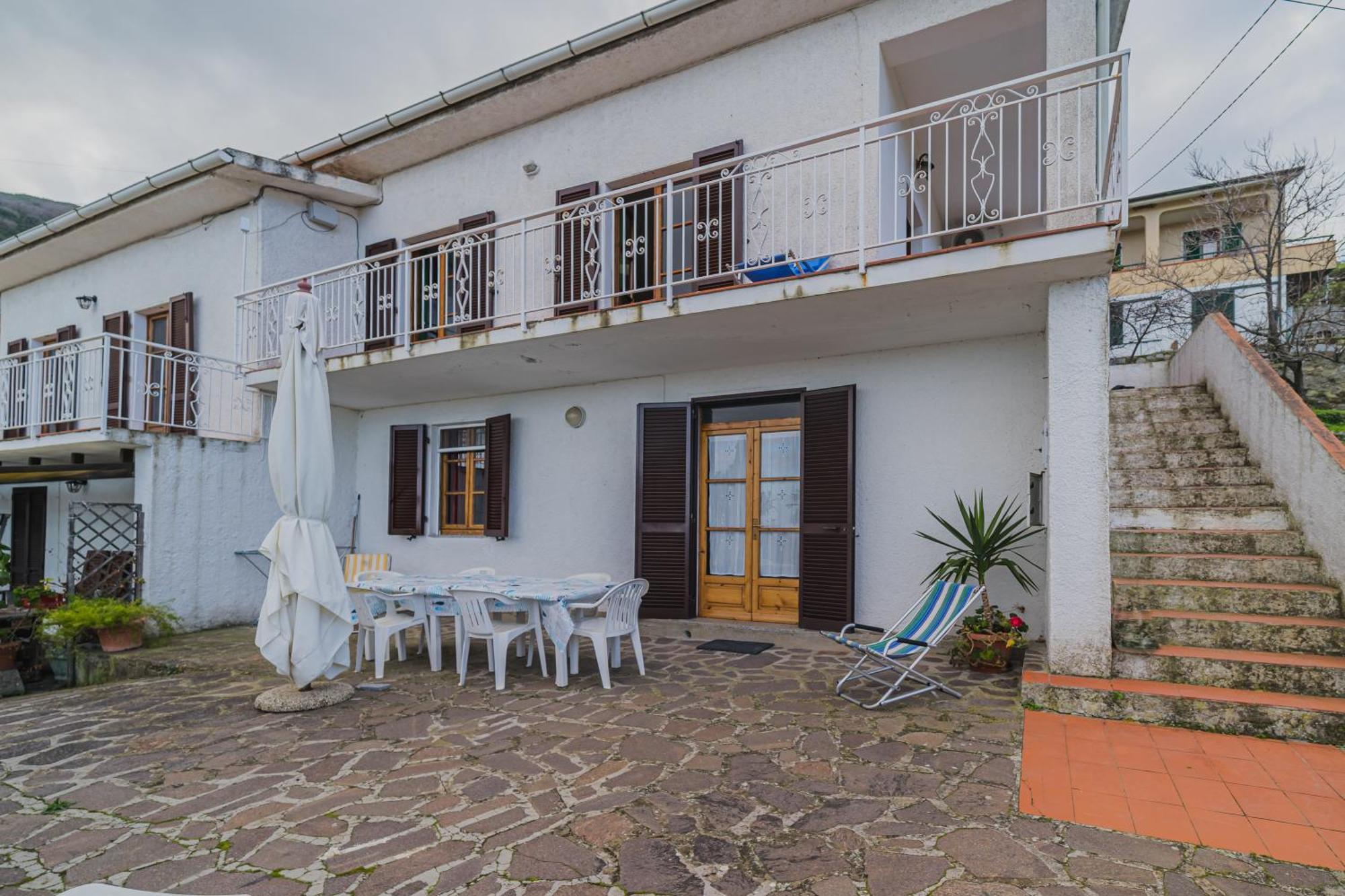 Appartamenti Casa Sant'Andrea - Goelba Exterior photo
